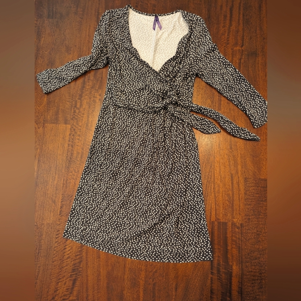 Seraphine Size 6 Wrap Maternity Dress